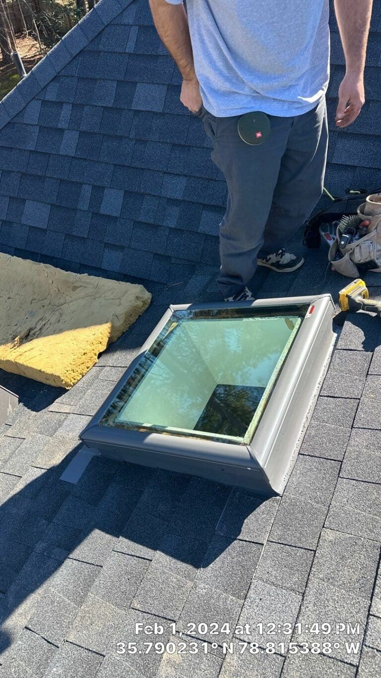 VELUX TMR 14-Inch Sun Tunnel bathroom application