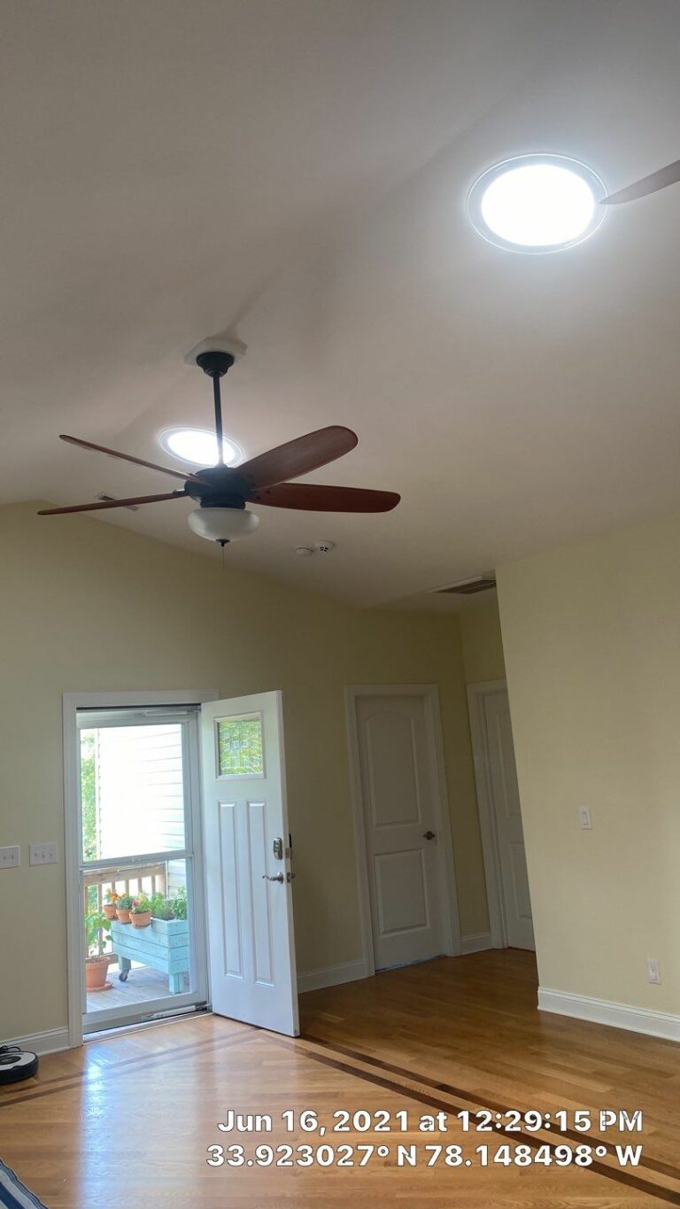 VELUX 14-inch TMR Sun Tunnel in bathroom